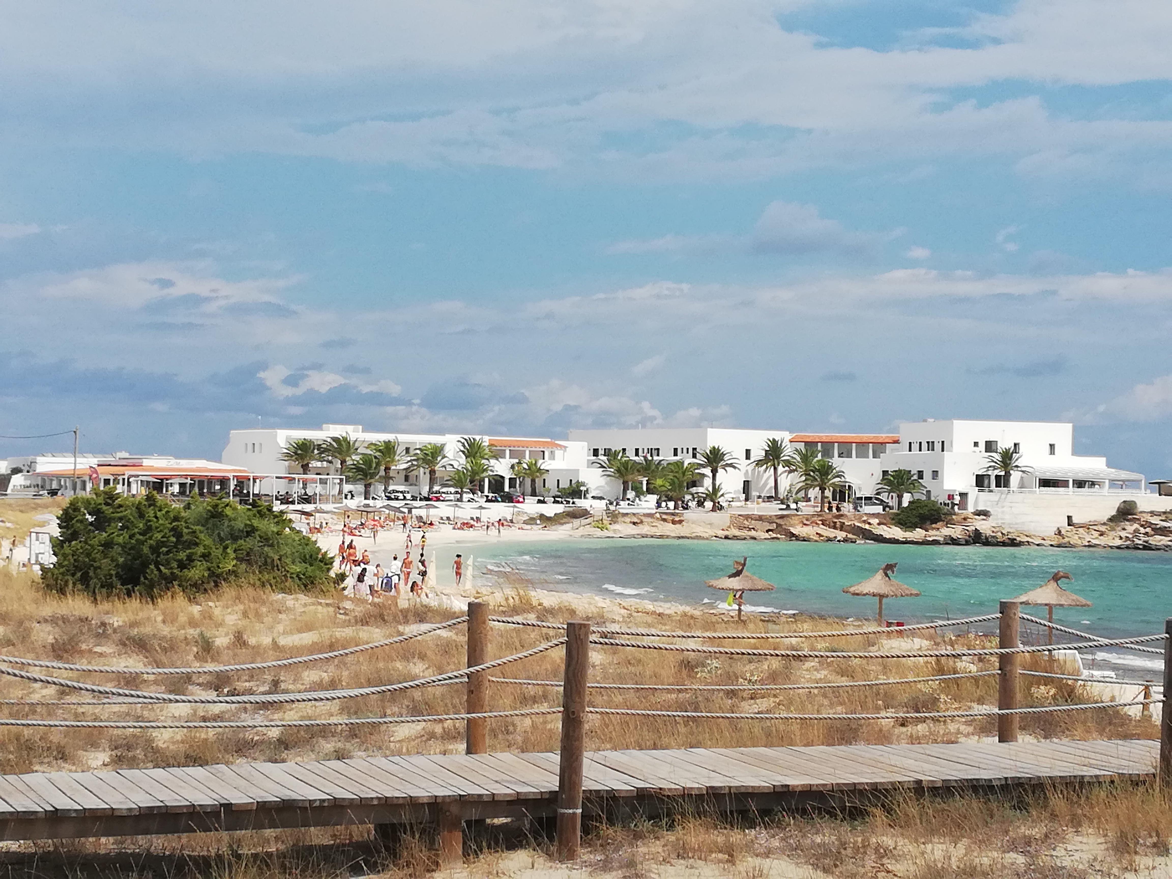 Hotel Roca Bella Es Pujols Eksteriør bilde